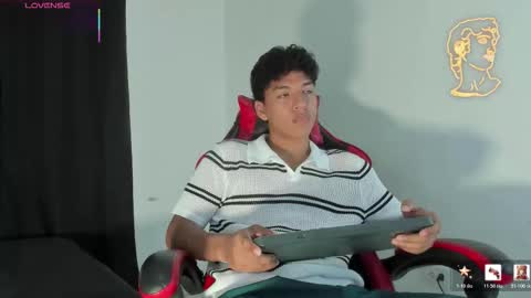 Maximiliano online show from March 12, 7:32 pm