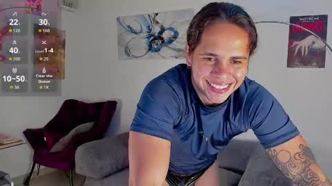 maximiliano_scoott_ online show from May 16, 6:17 pm