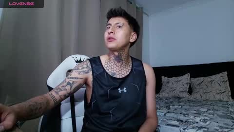 Maximum Independent model online show from November 8, 2:04 am