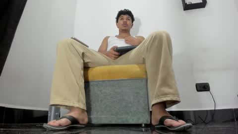 maximo__77 online show from January 7, 3:22 am
