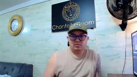 Maximo  online show from May 7, 12:16 pm