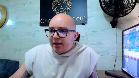  Maximo  online show from May 10, 12:28 pm