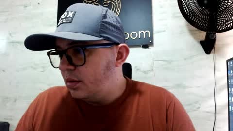  Maximo  online show from May 11, 5:54 pm