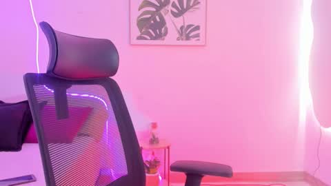 M A X I M O online show from October 16, 10:51 pm