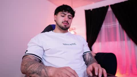 Maximo online show from May 13, 5:37 am