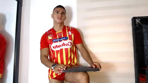 Maximo Sebastian online show from May 9, 2:51 pm