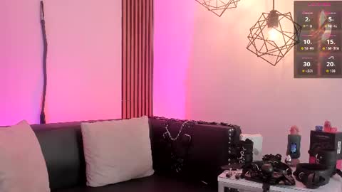 MAXIMO online show from June 23, 3:00 am