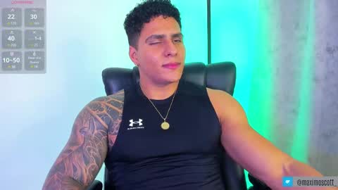 Snapshot of maximoscott_ chatting on February 19, 9:03 pm Maximoscott online show from February 19, 9:03 pm
