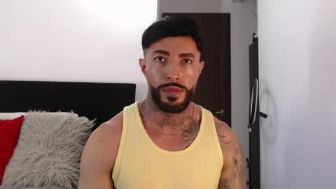 Independent Model online show from June 6, 7:03 am