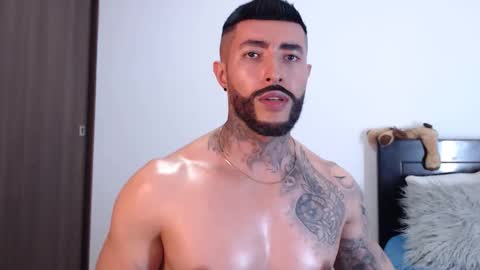 Independent Model online show from February 12, 4:01 am
