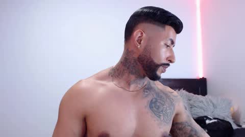 Snapshot of maximus_golden chatting on October 12, 5:01 am Independent Model online show from October 12, 5:01 am