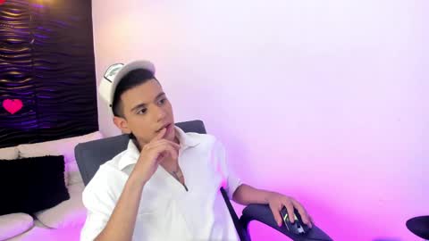 Maximus online show from April 7, 10:54 pm