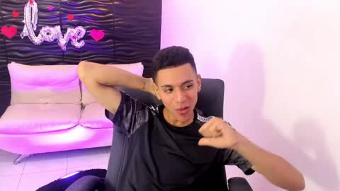 Maximus online show from April 15, 8:42 pm