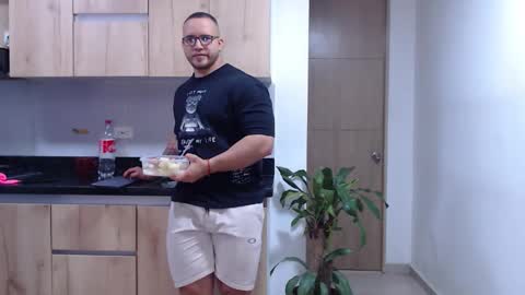 maximus online show from January 11, 12:26 am