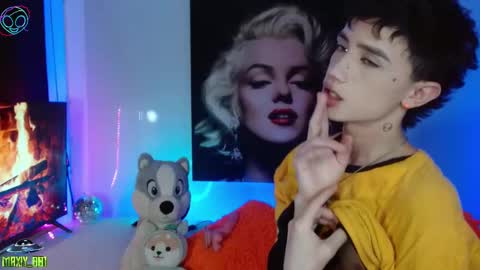 Snapshot of maxiy_001 chatting on February 20, 4:07 am Max online show from February 20, 4:07 am