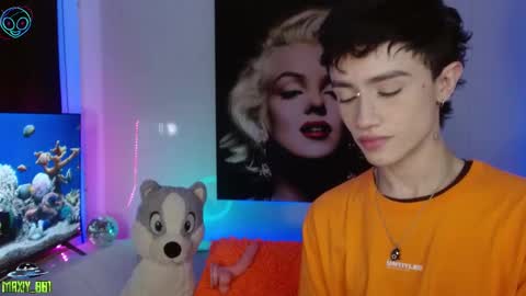 Snapshot of maxiy_001 chatting on March 10, 5:22 am Max online show from March 10, 5:22 am