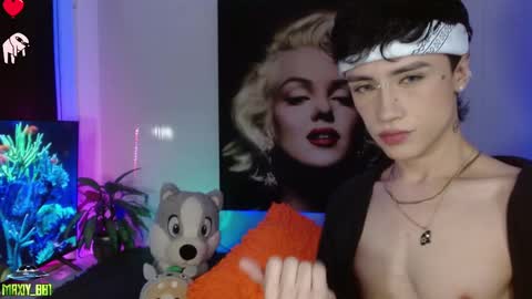 Snapshot of maxiy_001 chatting on January 23, 4:41 am Max online show from January 23, 4:41 am