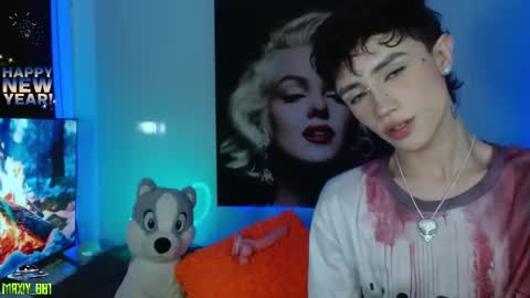Snapshot of maxiy_001 chatting on January 4, 2:03 am Max online show from January 4, 2:03 am