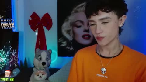 Snapshot of maxiy_001 chatting on December 31, 5:22 am Max online show from December 31, 5:22 am