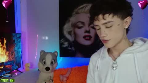 Snapshot of maxiy_001 chatting on February 12, 6:08 am Max online show from February 12, 6:08 am