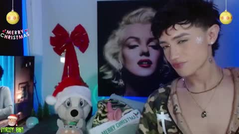 Snapshot of maxiy_001 chatting on December 20, 6:19 am Max online show from December 20, 6:19 am