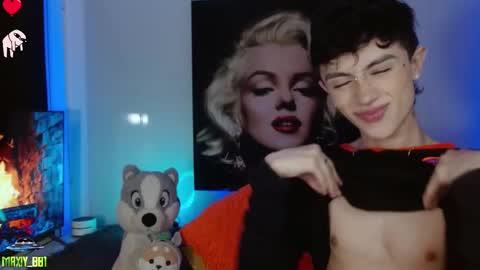 Snapshot of maxiy_001 chatting on January 12, 5:34 am Max online show from January 12, 5:34 am