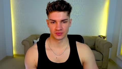 MaxKaiden online show from April 26, 10:12 am