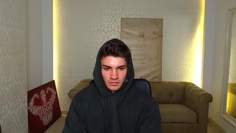 Snapshot of maxkaiden chatting on October 6, 7:02 am MaxKaiden online show from October 6, 7:02 am
