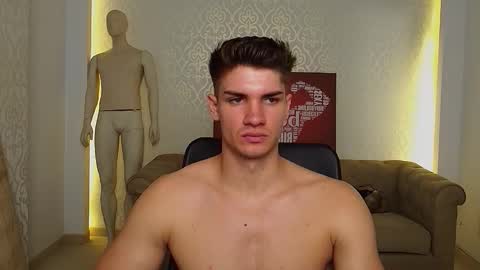 Snapshot of maxkaiden chatting on September 24, 10:25 am MaxKaiden online show from September 24, 10:25 am