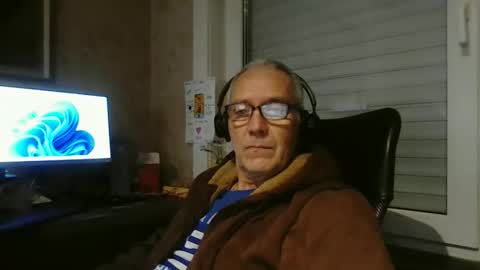 maxou569 online show from January 8, 12:54 pm