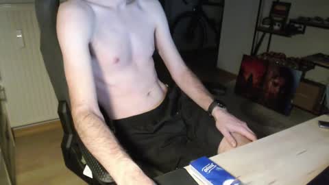 Max online show from January 18, 6:32 pm