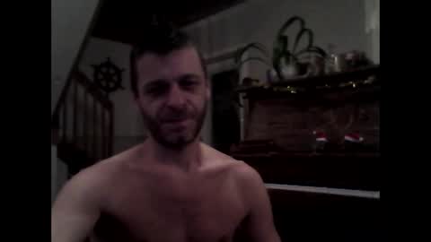 Snapshot of maxthewolf chatting on December 9, 1:51 am MaxTheWolf online show from December 9, 1:51 am