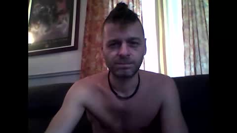 Snapshot of maxthewolf chatting on November 1, 6:56 pm MaxTheWolf online show from November 1, 6:56 pm