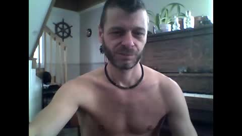 Snapshot of maxthewolf chatting on January 11, 5:18 pm MaxTheWolf online show from January 11, 5:18 pm
