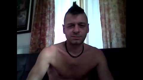 Snapshot of maxthewolf chatting on October 24, 8:10 pm MaxTheWolf online show from October 24, 8:10 pm