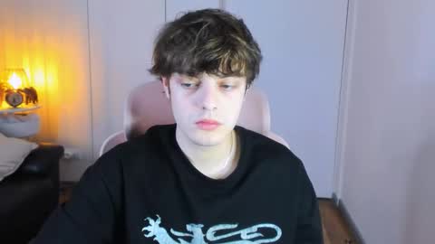 Max online show from March 17, 8:55 pm