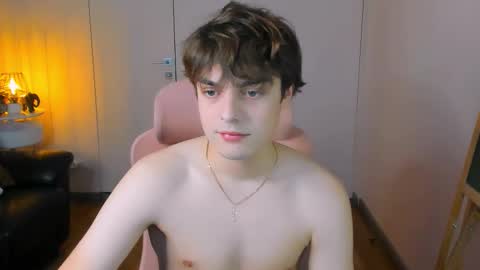 Max online show from March 4, 5:53 pm