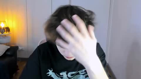 Max online show from March 18, 8:56 pm