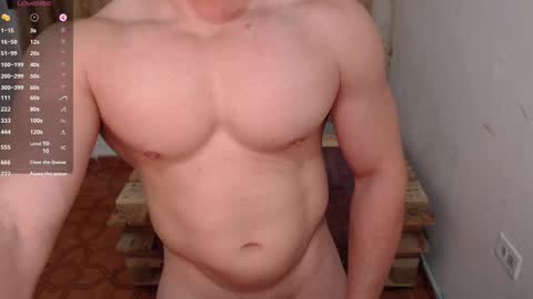 Snapshot of maxwel949813 chatting on January 12, 5:24 am Max online show from January 12, 5:24 am