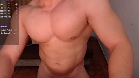 Snapshot of maxwel949813 chatting on December 28, 6:49 am Max online show from December 28, 6:49 am