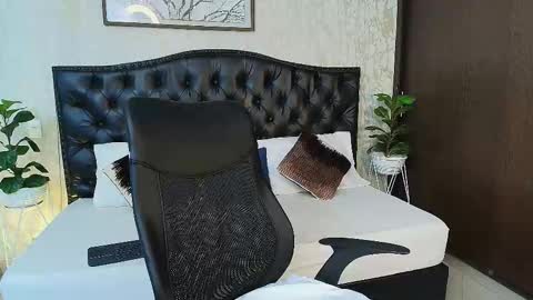 Snapshot of maxxicruz chatting on October 7, 4:16 am Maxxi online show from October 7, 4:16 am