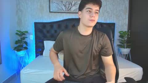 Maxxi online show from December 23, 4:32 am