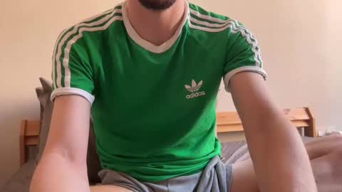 MaxXxurbate online show from March 28, 11:10 am