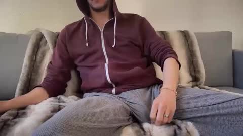 Snapshot of maxxxurbate chatting on January 18, 11:11 am MaxXxurbate online show from January 18, 11:11 am