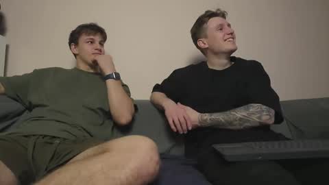 Snapshot of maygly chatting on February 21, 4:26 pm Slava and Alextatto online show from February 21, 4:26 pm