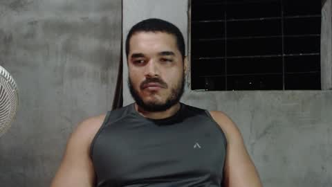 Snapshot of mcgregor_sexhot chatting on December 6, 6:48 am Mcgregor online show from December 6, 6:48 am