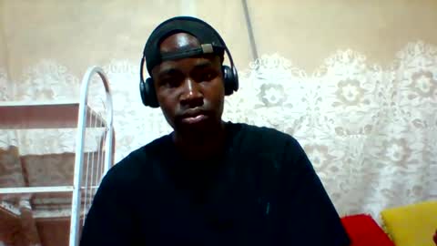Snapshot of mclntz_bbc chatting on March 6, 7:03 am mclntz_bbc online show from March 6, 7:03 am