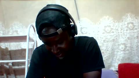 Snapshot of mclntz_bbc chatting on February 22, 8:07 am mclntz_bbc online show from February 22, 8:07 am