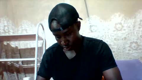 Snapshot of mclntz_bbc chatting on February 16, 3:37 am mclntz_bbc online show from February 16, 3:37 am