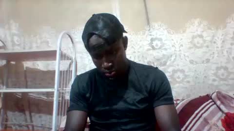 Snapshot of mclntz_bbc chatting on December 5, 9:39 am mclntz_bbc online show from December 5, 9:39 am